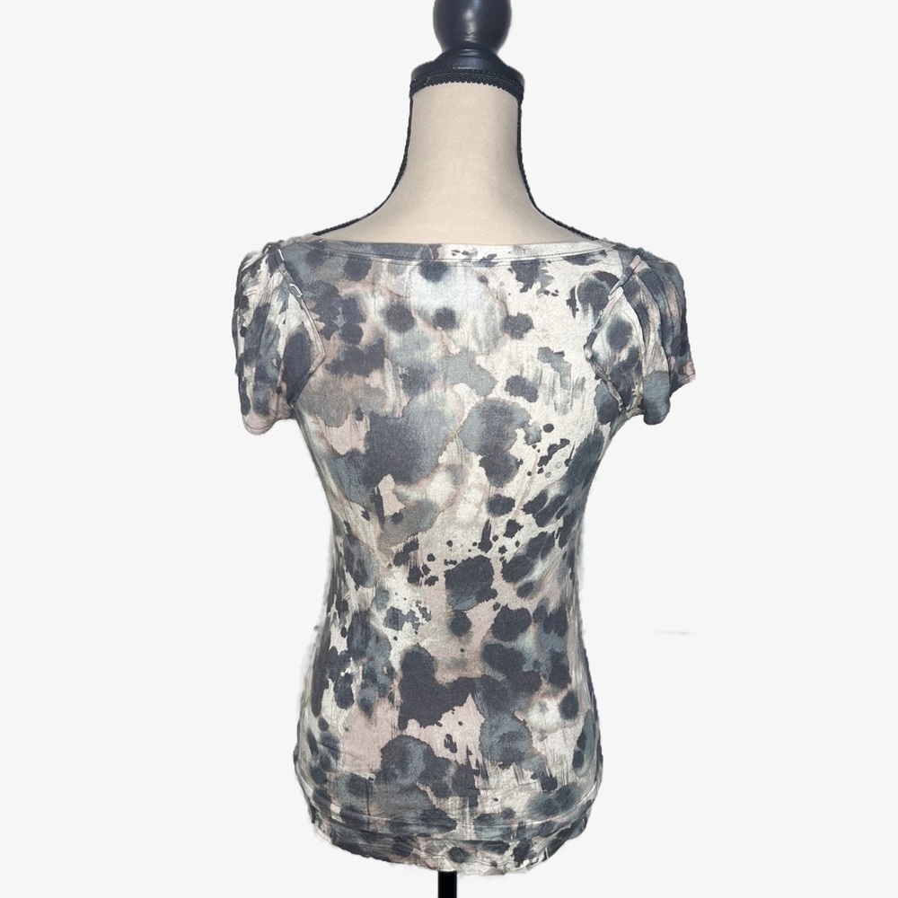Vera Wang Simply Vera Flutter Sleeve Muted Blue Cream Top Womens size XS - Picture 3 of 8